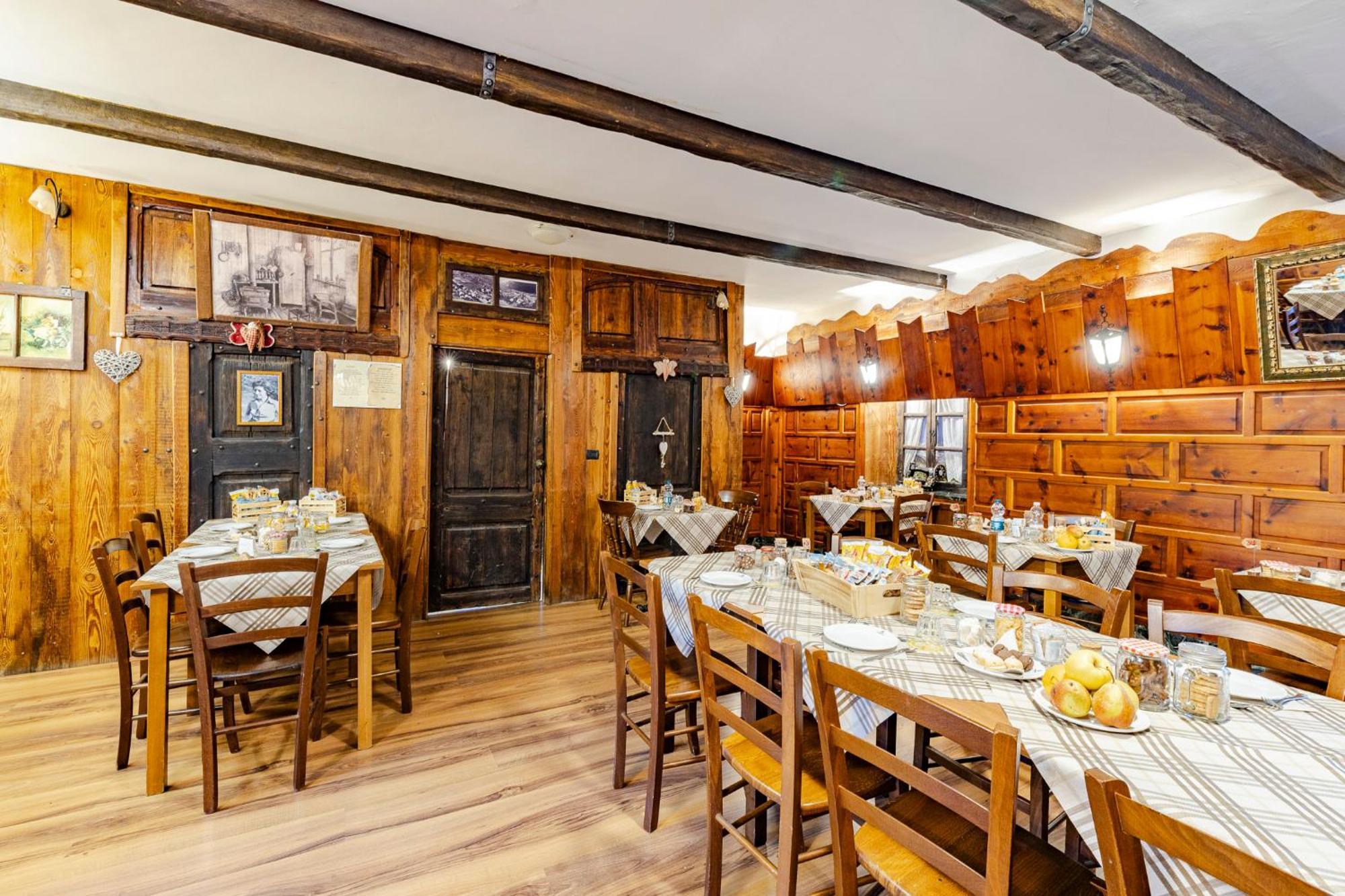 Hotel&Restaurant Armanac De Toubie Арна Экстерьер фото