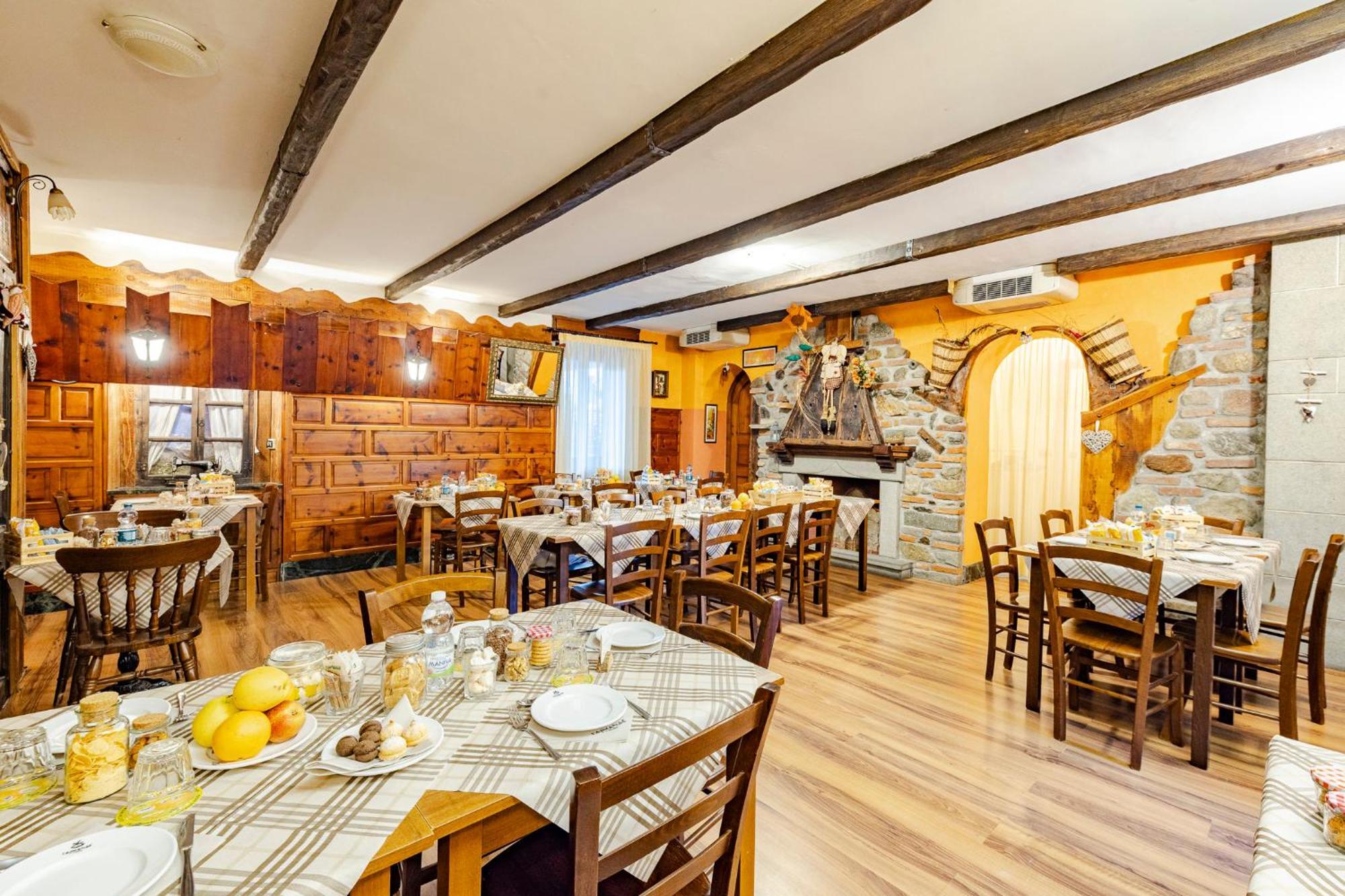 Hotel&Restaurant Armanac De Toubie Арна Экстерьер фото