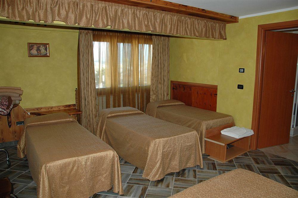 Hotel&Restaurant Armanac De Toubie Арна Экстерьер фото
