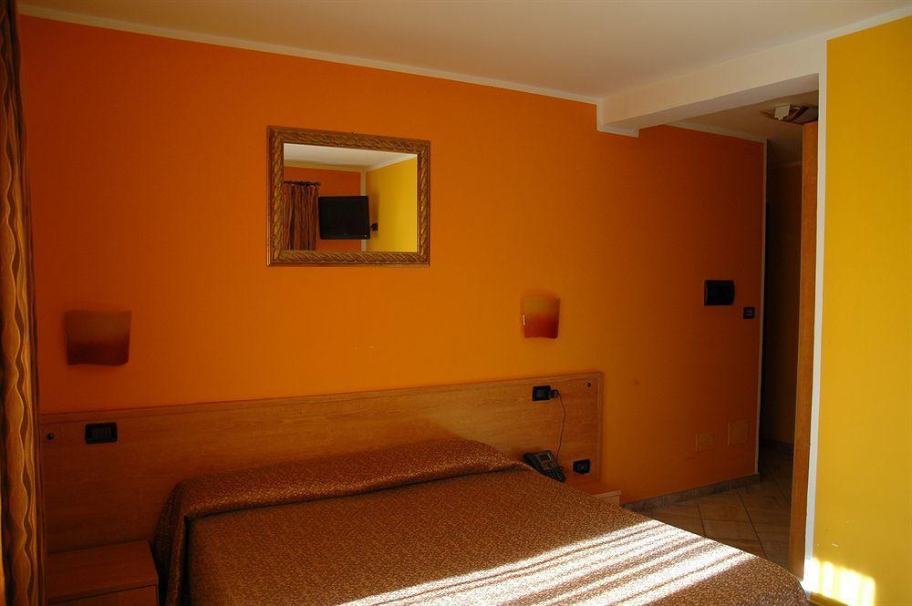 Hotel&Restaurant Armanac De Toubie Арна Экстерьер фото