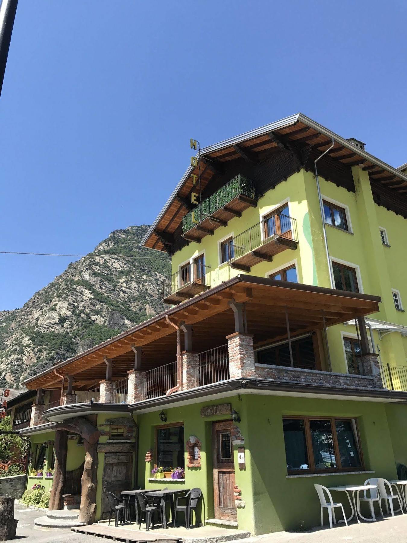 Hotel&Restaurant Armanac De Toubie Арна Экстерьер фото